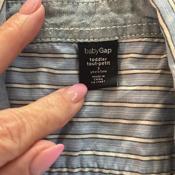 GAP Striped Shirt - Picture 2 of 7